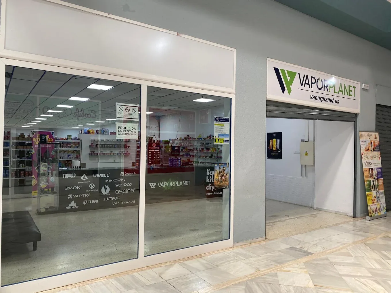 Loja física VaporPlanet no Centro Comercial Las Torres, Écija
